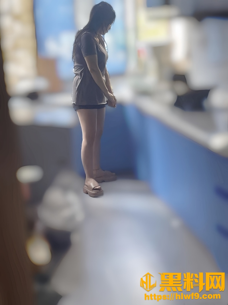 丰乳肥臀的少妇邻居3135集7