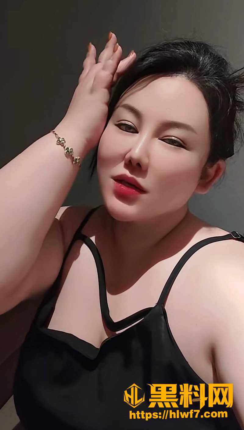 抖音福福肉肉私密曝光3