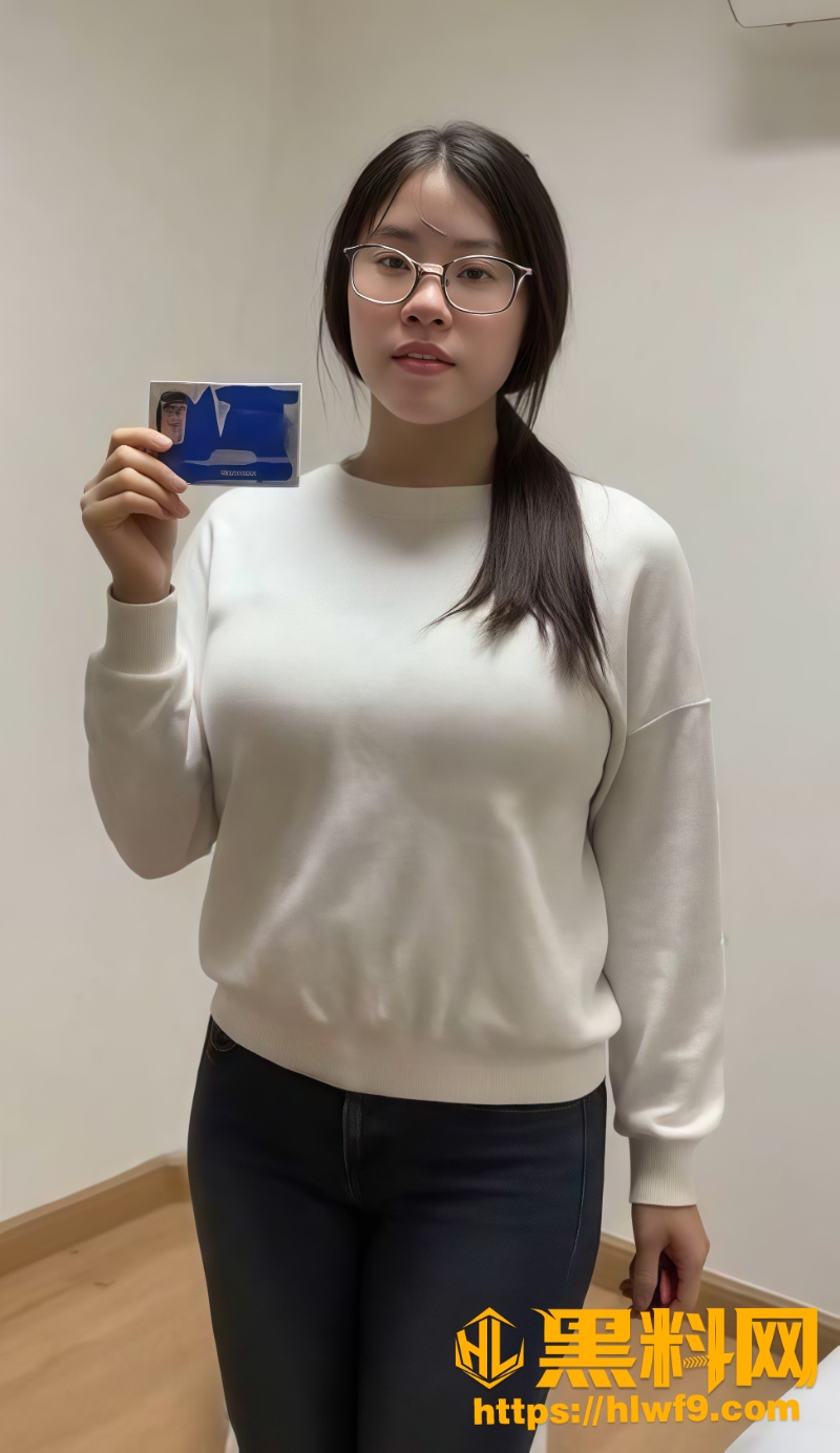 极品眼镜妹调教实拍1