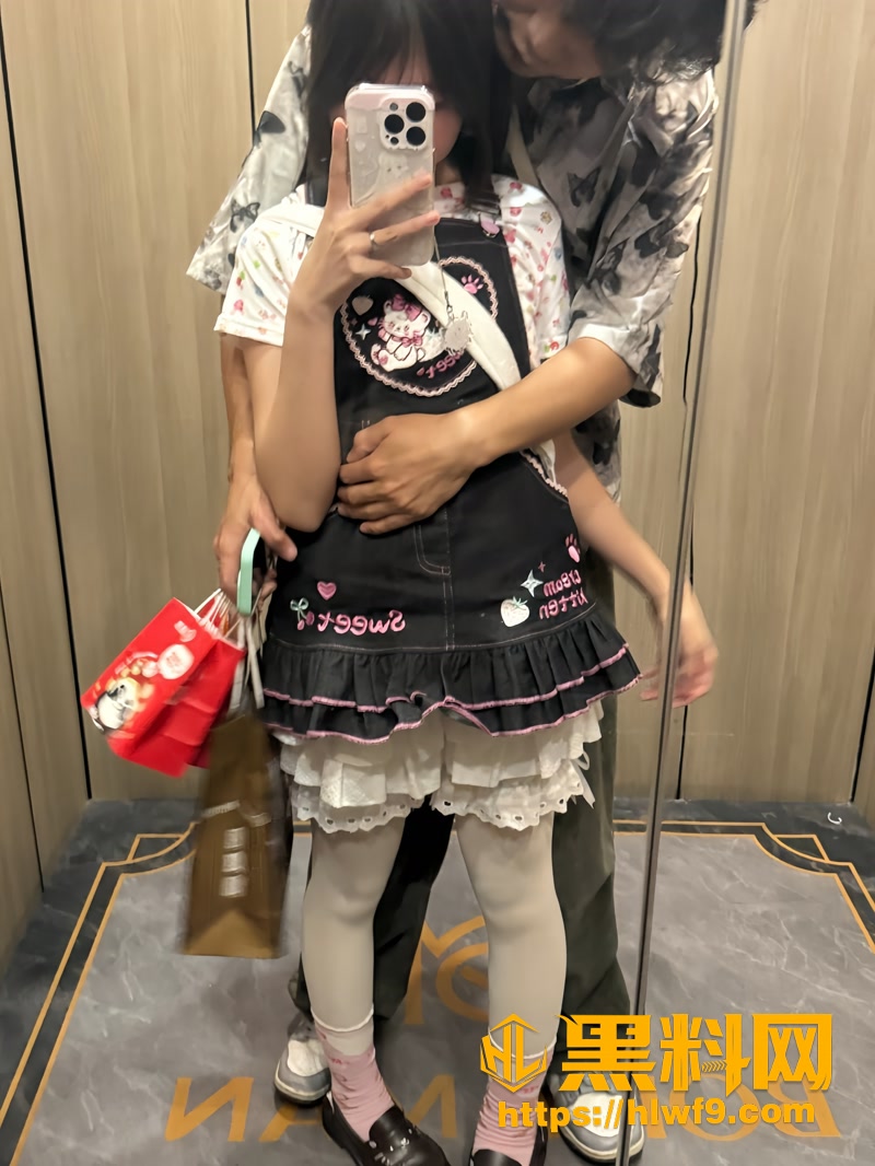 02重庆渝北张晴性爱视频1 2wm