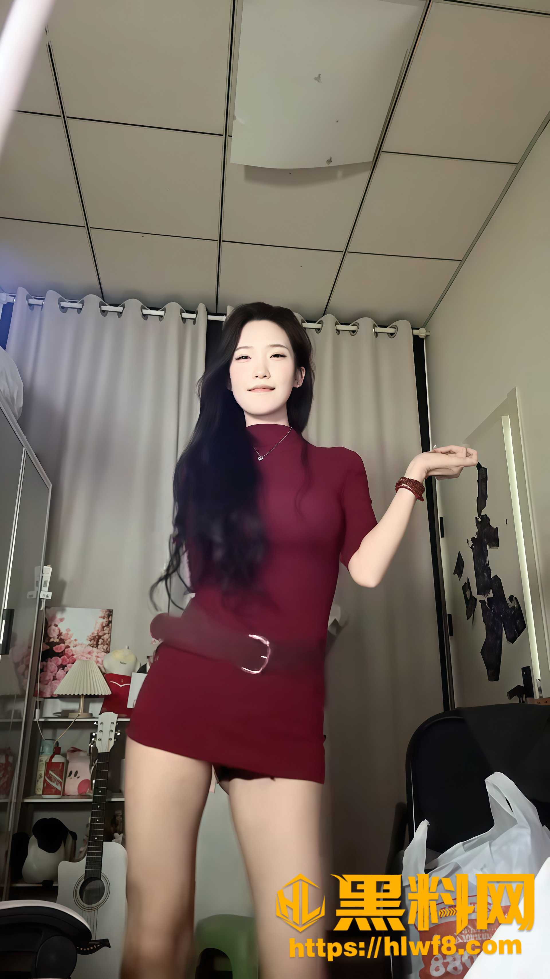 网红肥小呆电臀骚舞流出2