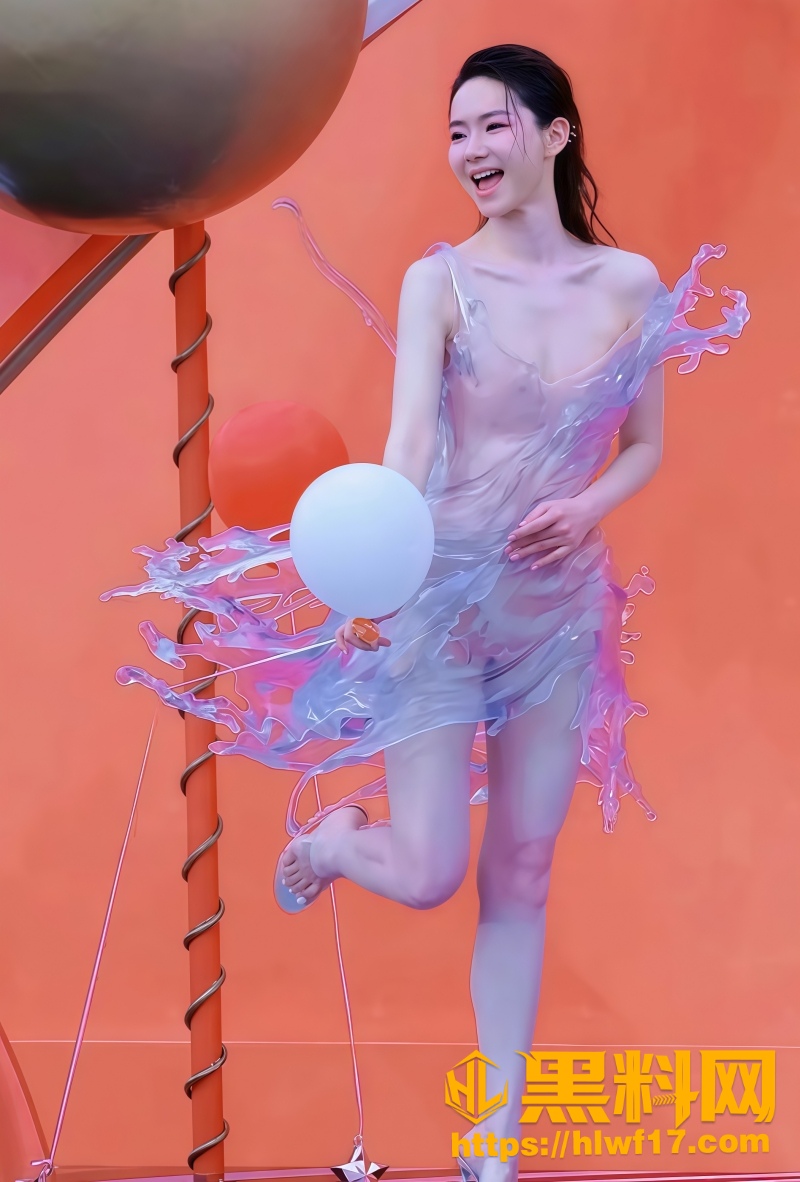 戚薇水花裙AI恶搞视频 1