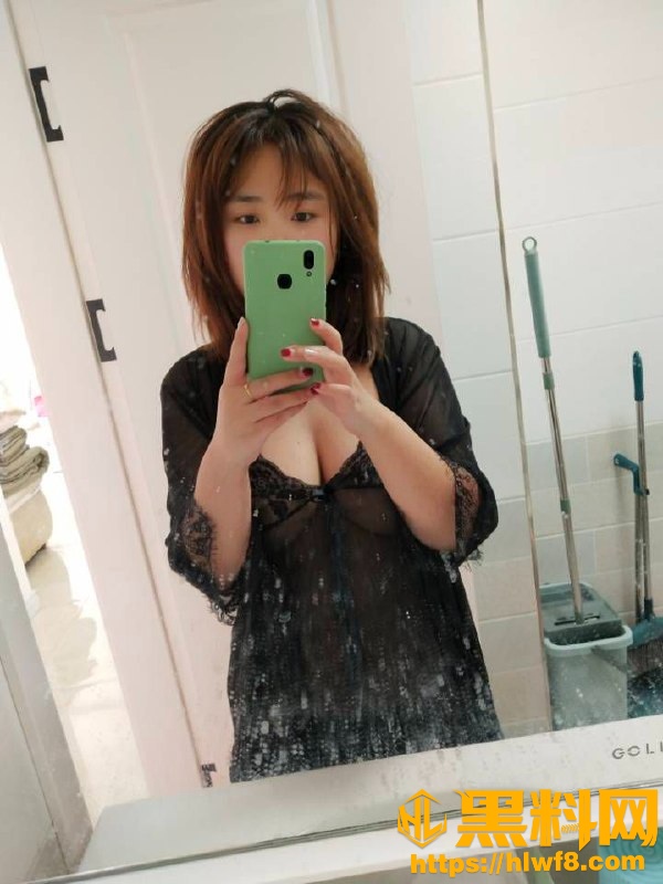 姨的胯下奴色情故事6