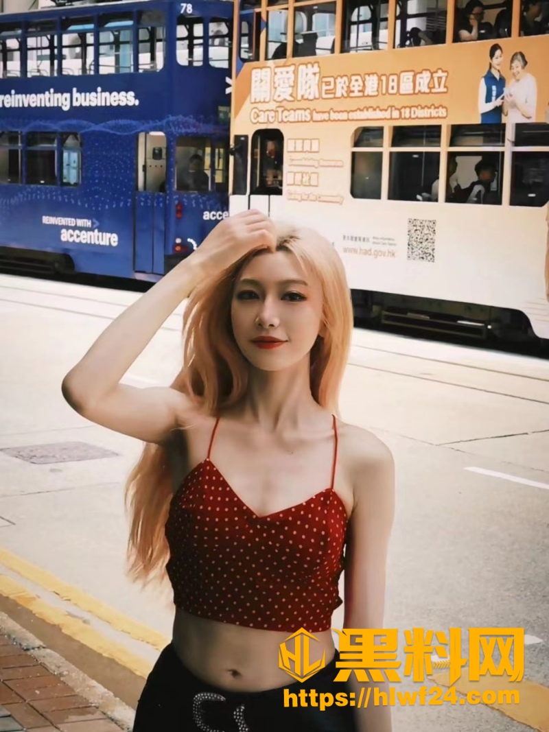 反差女神孙可欣性爱实拍1