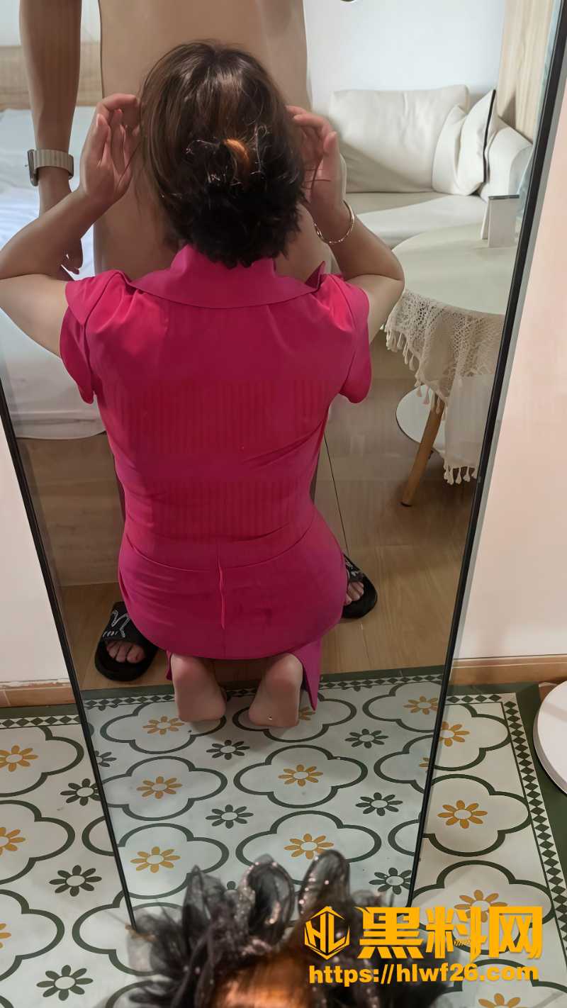 美乳翘臀 6