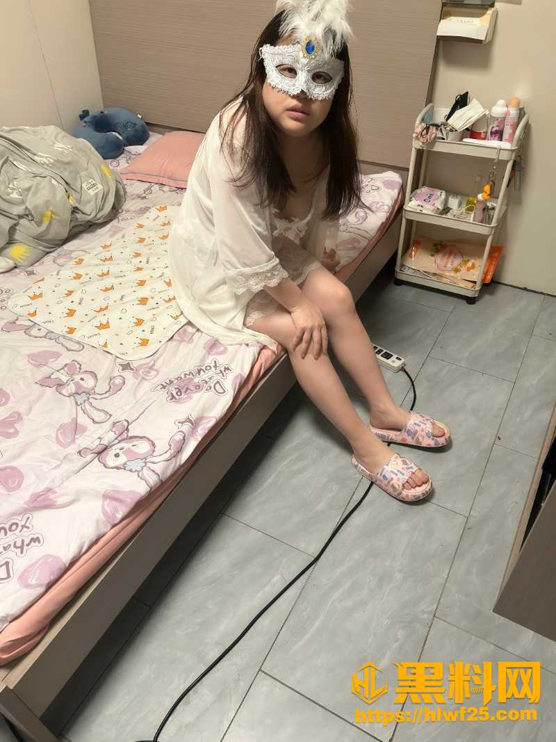 Darnell兄妹乱伦资源1