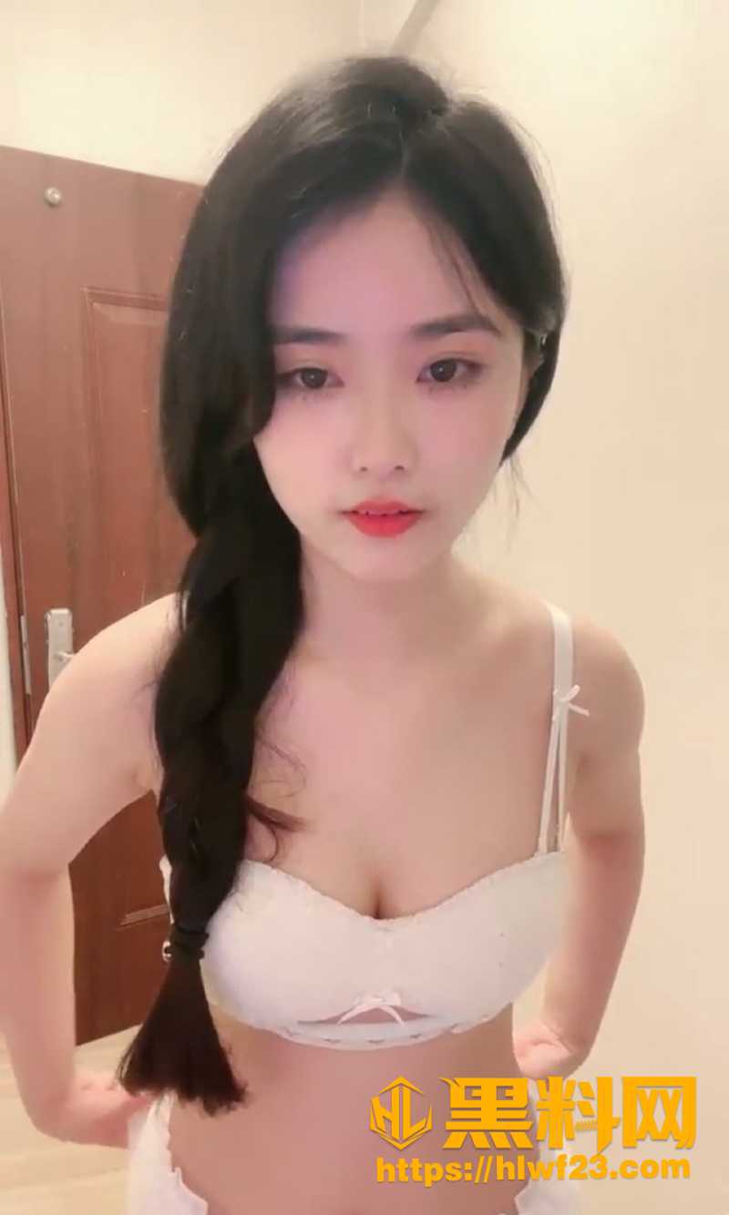 高颜值学生妹辞株下海福利1