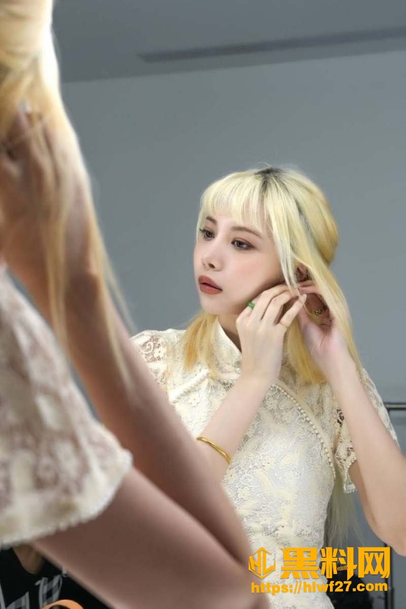 OLAY小姐姐卖淫 3